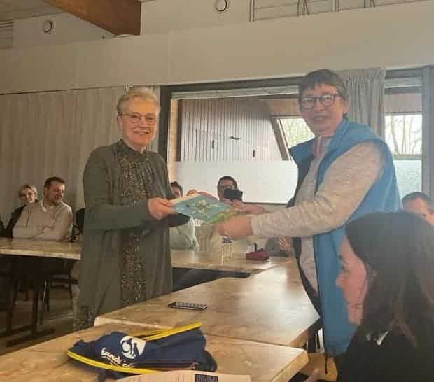 Remise du dossier UT ├á No├½lle LAISNE