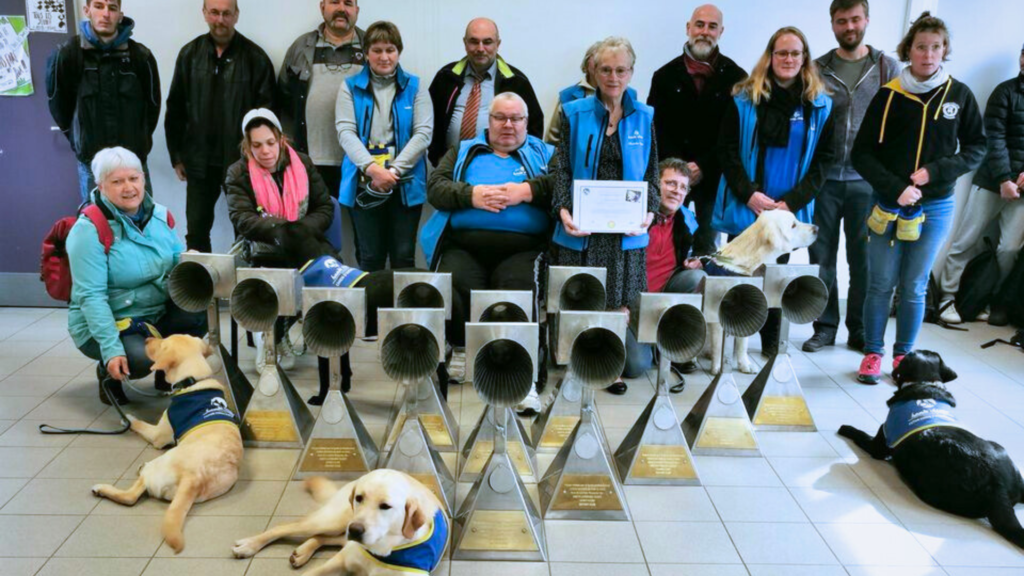 Acteurs du projet de financement des cônes pour la formation des chiens d'assistance HANDI'CHIENS pour personnes épileptiques