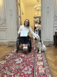 HANDI'CHIENS reçoit la médaille de l'ordre du mérite