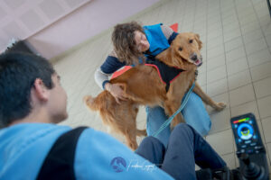 Educatrice avec un handi'chiens